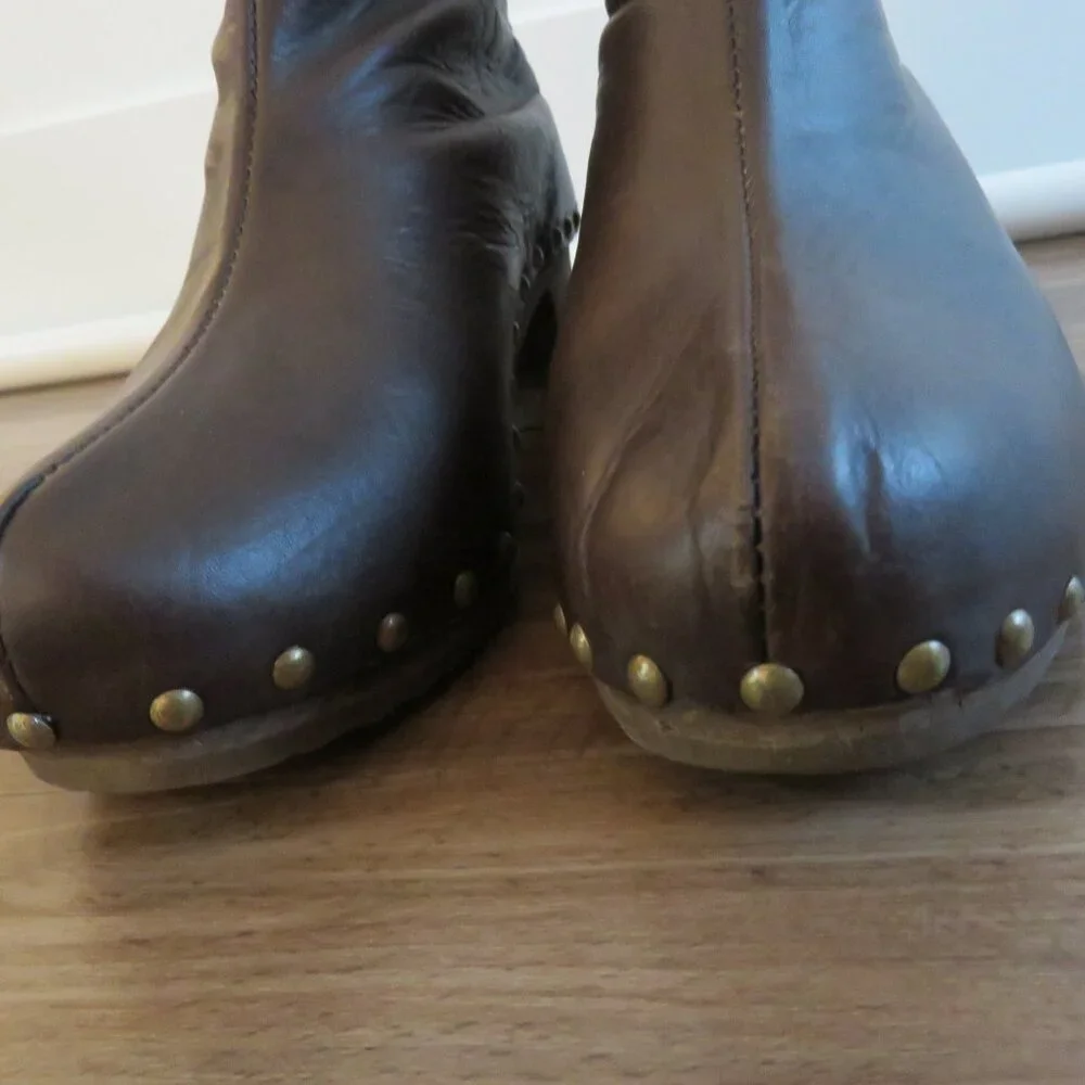 BOSABO Brown Leather Studded Clog Booties Boots Grandma Boho - Size US 6